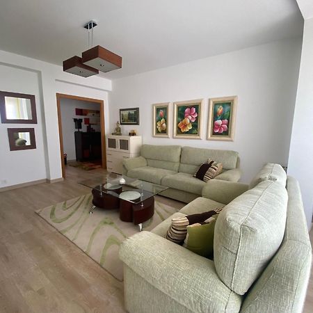 Precioso Piso En Pleno Centro De O Grove Apartman Kültér fotó