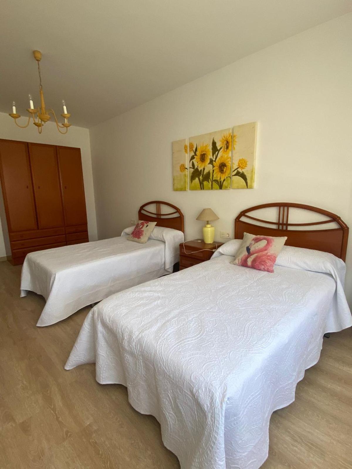 Precioso Piso En Pleno Centro De O Grove Apartman Kültér fotó