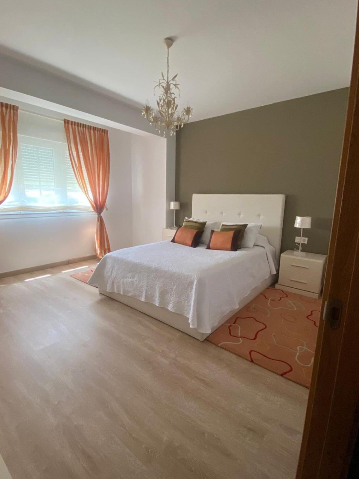Precioso Piso En Pleno Centro De O Grove Apartman Kültér fotó